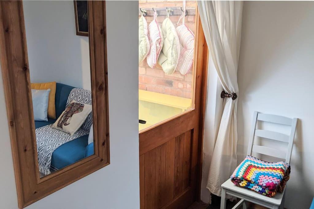 Baker'S Cottage, Urban Spa And Garden Bar 이브샘 외부 사진